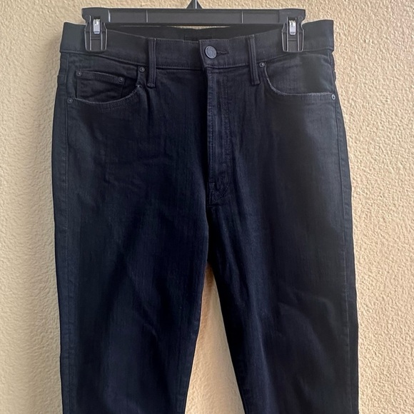 MOTHER “The Insider Crop Step Fray” Jeans In Not Guilty Wash Size 30 Like New! - Picture 7 of 13